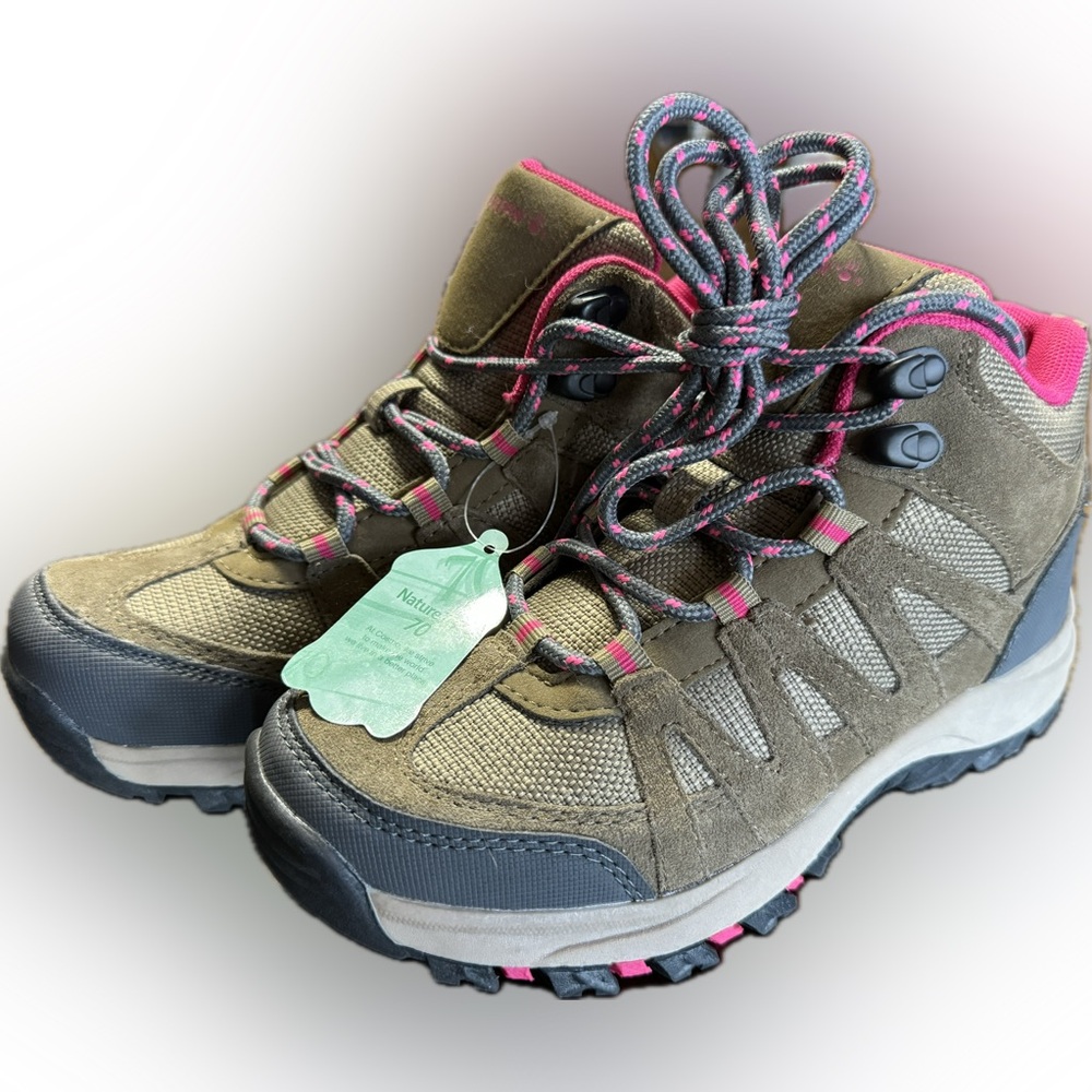 BEARPAW girls hiking boots Size 4 NEW